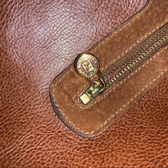 👋🏾SOLD👋🏾authentic FENDI embossed suede CROSSBODY purse - Picture 16 of 16